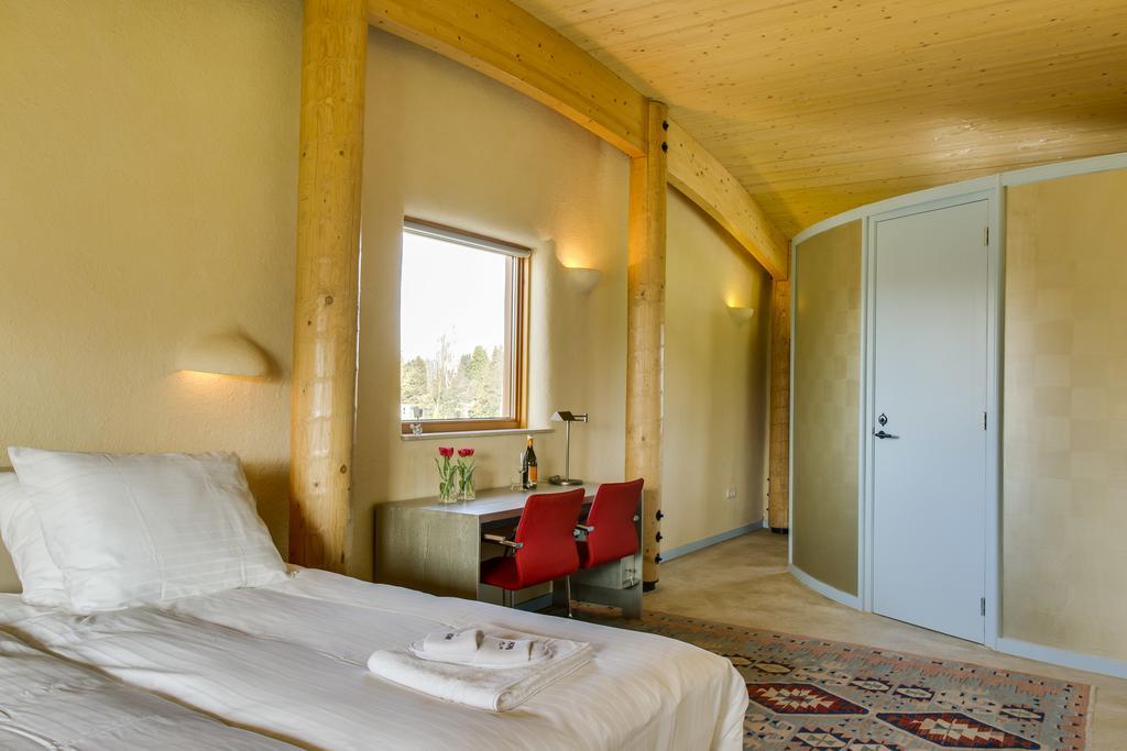 Strohotel Aalshof Haps Extérieur photo
